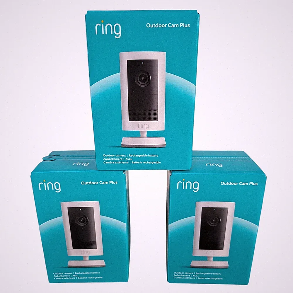 3 x neue Ring Outdoor Kamera Plus (Akku) | 2K mit Ring Vision weiß