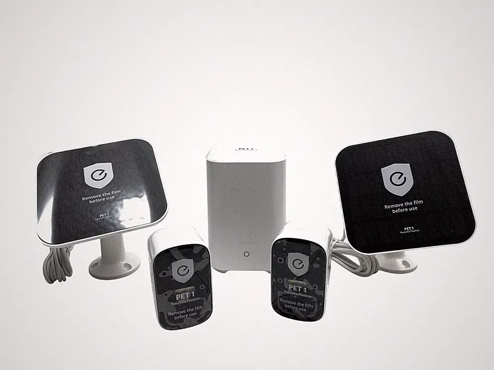 Eufy eufyCam 2C E8831 Überwachungskamera-Set mit Solarpanel