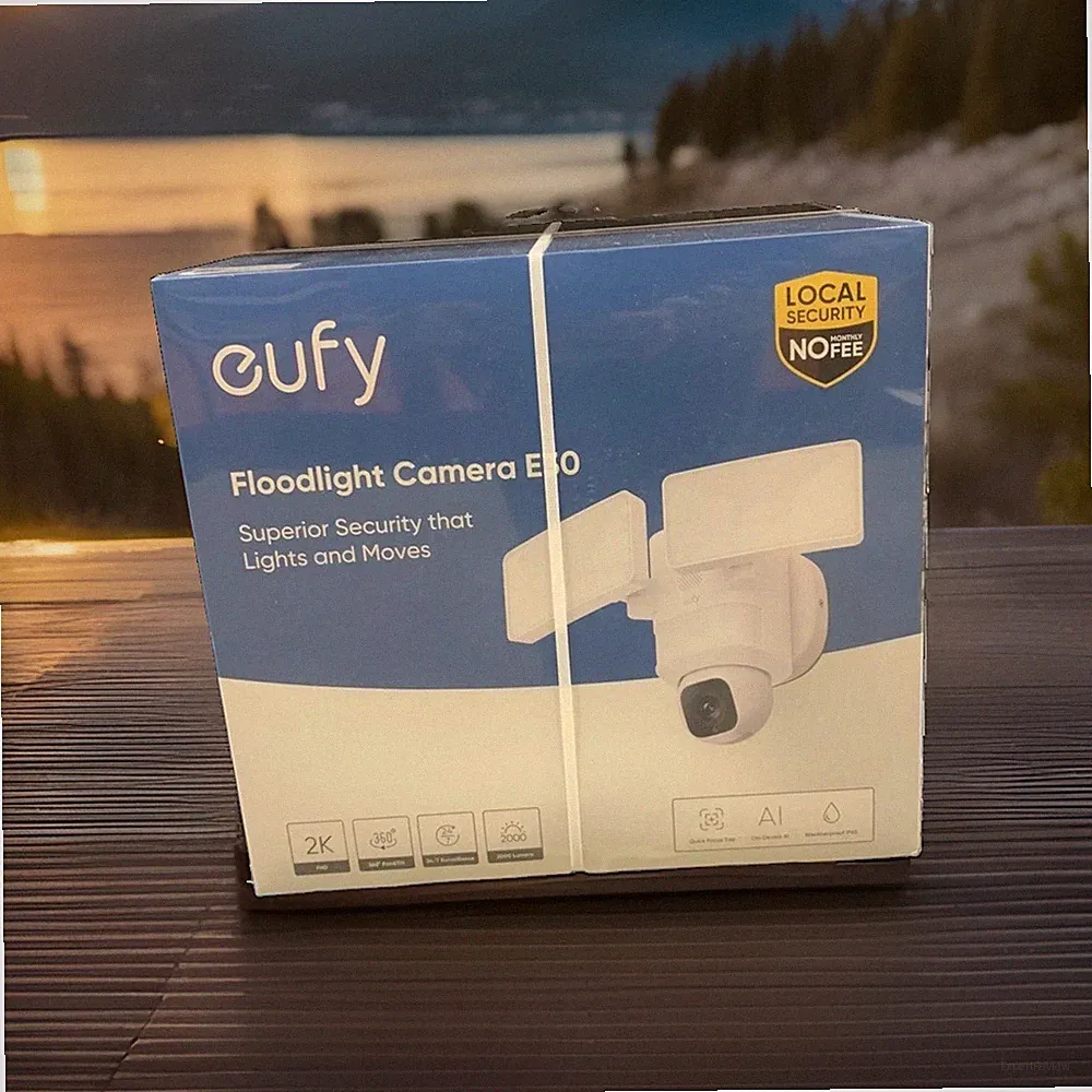 Eufy Floodlight E30 2K Smart Überwachungskamera Außen CCTV Bewegung LED keine Gebühren Neu