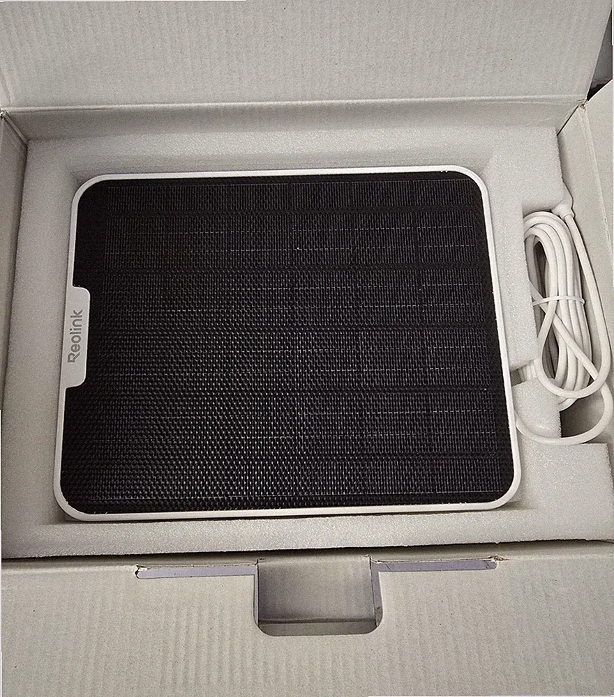 Reolink 4K 4G Solar Überwachungskamera Outdoor mit Auto-Tracking-Zoom, (Box geöffnet)