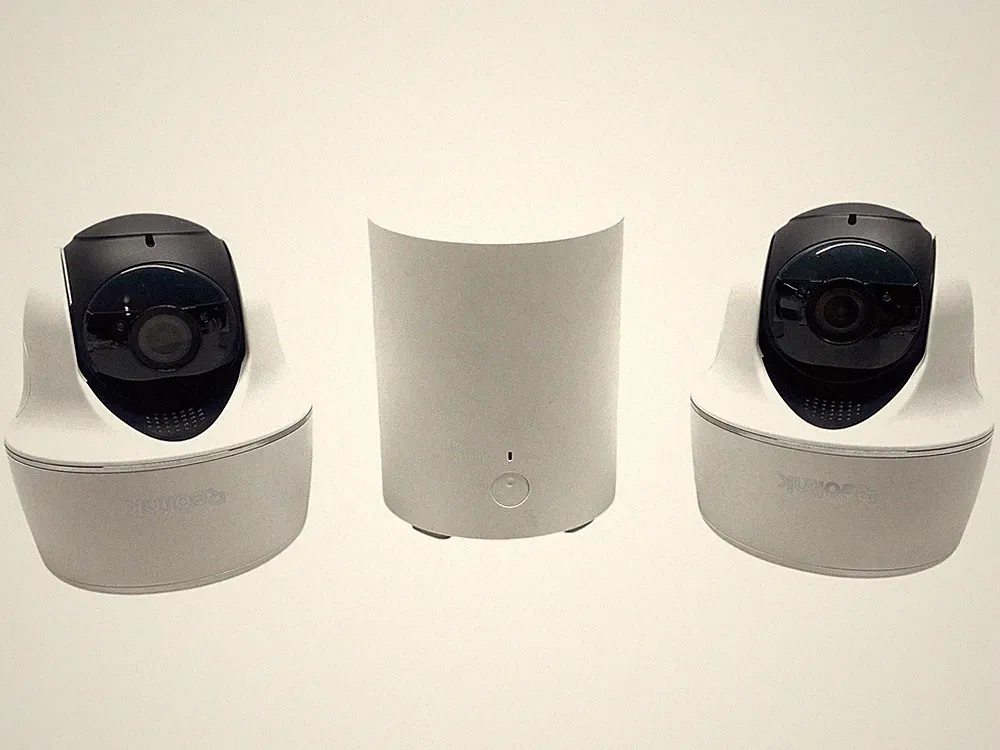 Reolink Home Hub Mini Argus PT Lite 2K Wi-Fi Überwachungskamera-Set